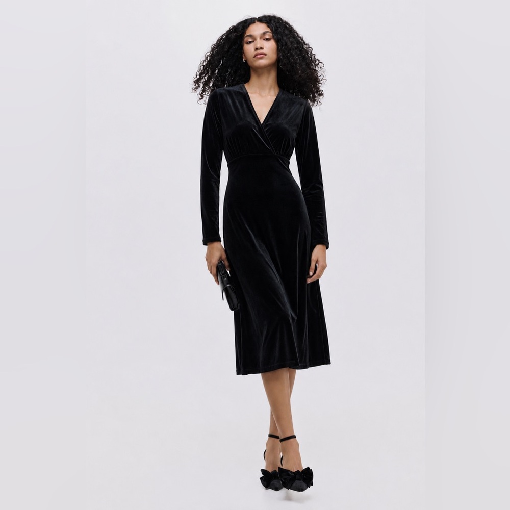 VINTAGE - Black Velvet Midi Dress | Long Sleeve V-Neck | Size 12